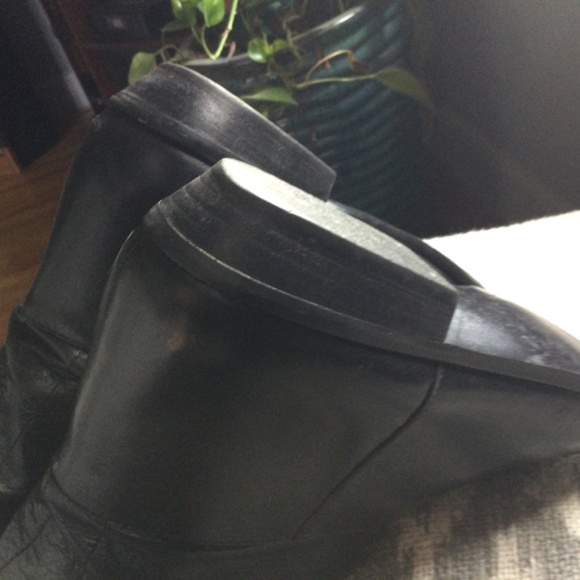 9 West Flat Leather Slip in Boot 👢 - Picture 6 of 12